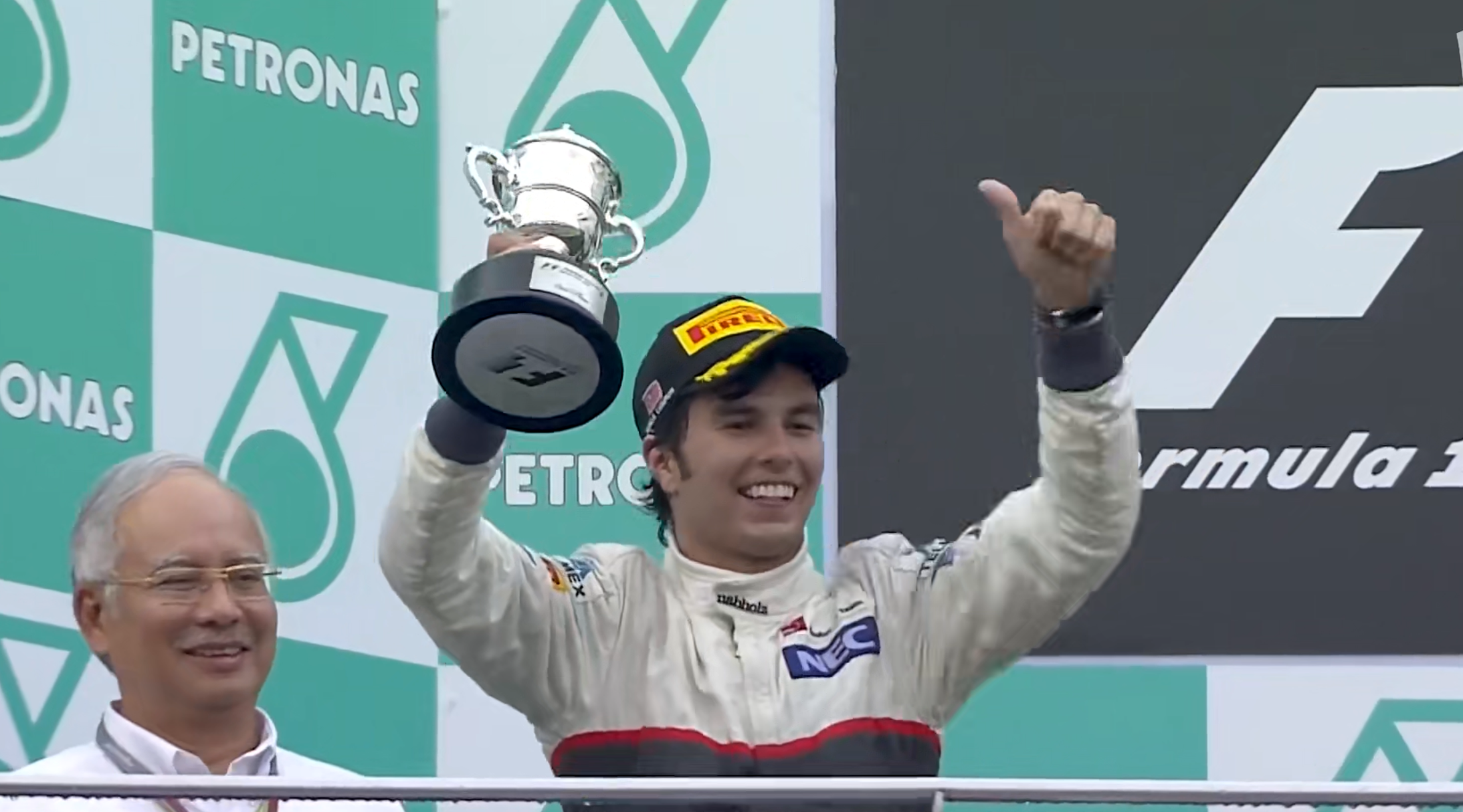 阿斯顿马丁横扫索伯车队，佩雷兹刷新纪录