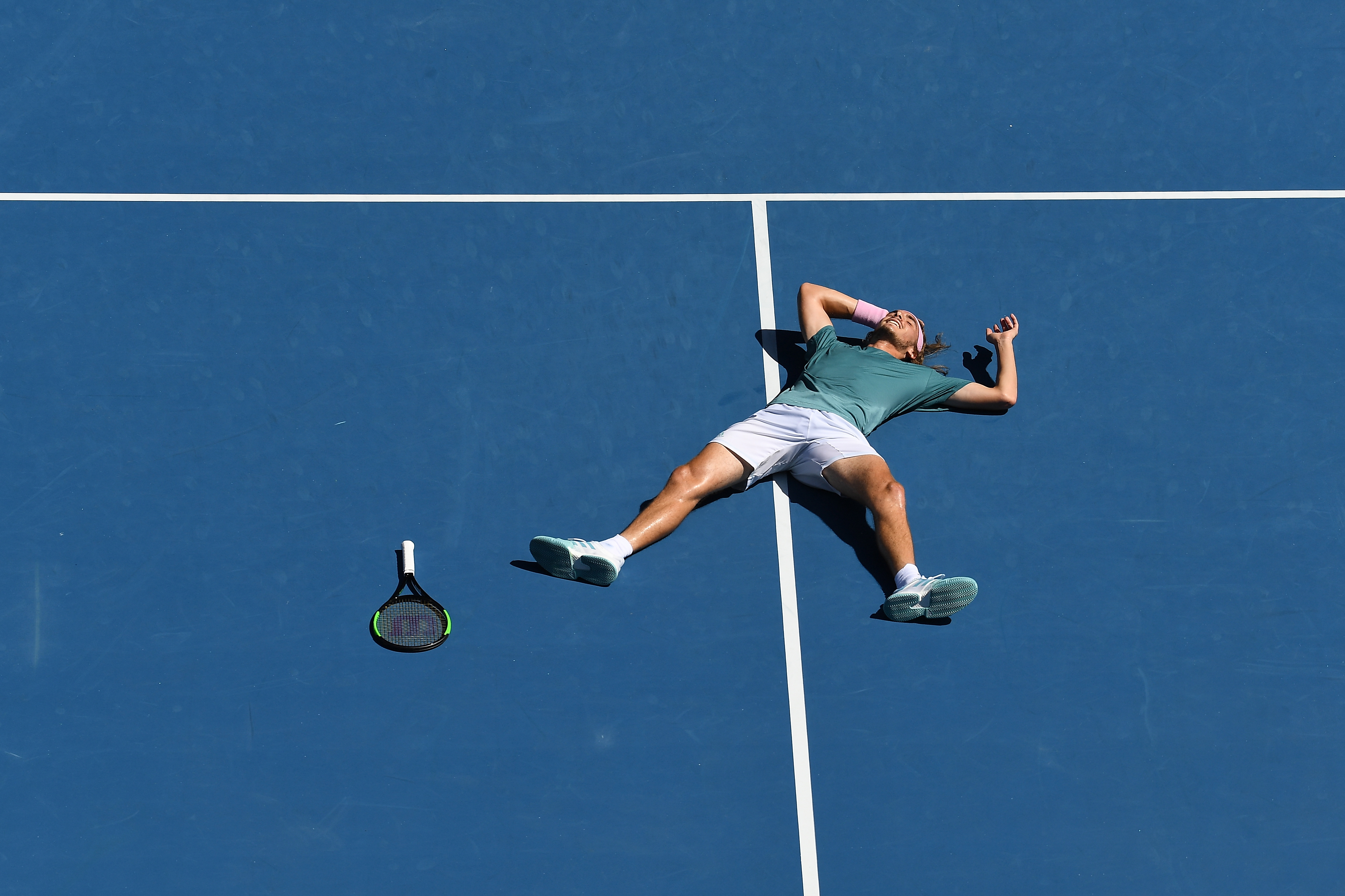 戴维斯杯轻取澳网，西西帕斯点燃赛场