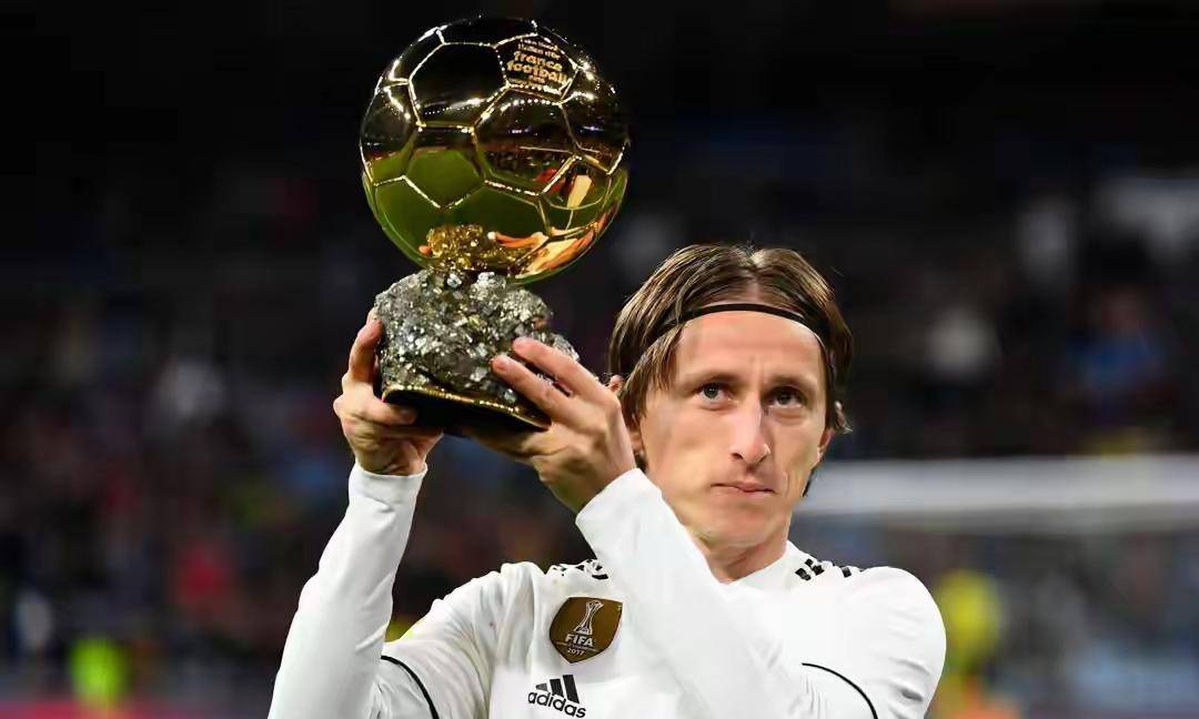 葡萄牙翻盘波兰，莫德里奇高光表现