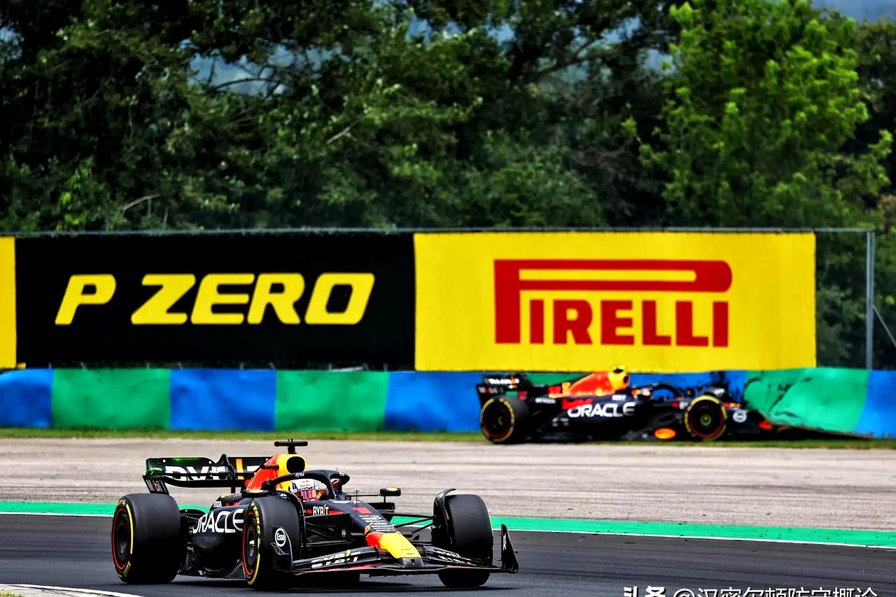 红牛车队绝杀雷诺车队，佩雷兹点燃赛场